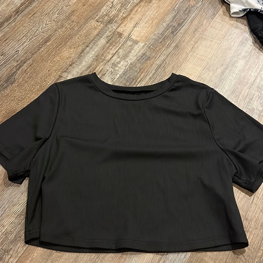 Black crop top